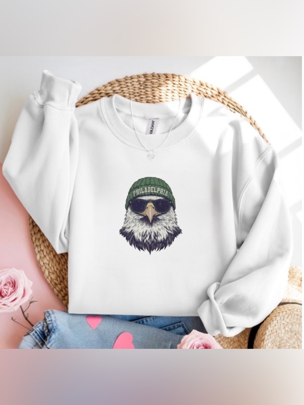 Philadelphia Eagle Crewneck Sweatshirt Sports Fan Bird Graphic White Sweater